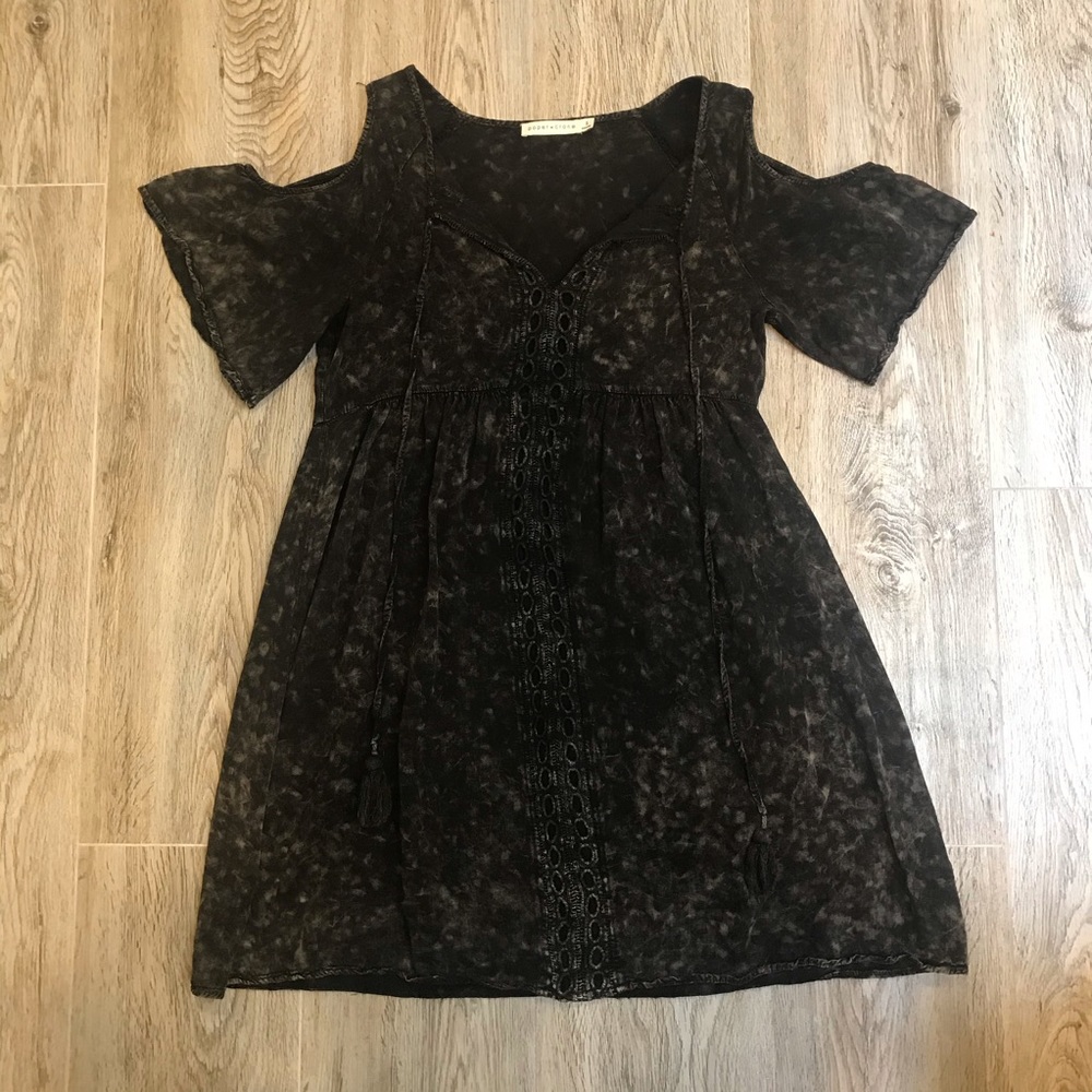 Paper crane cold shoulder dress